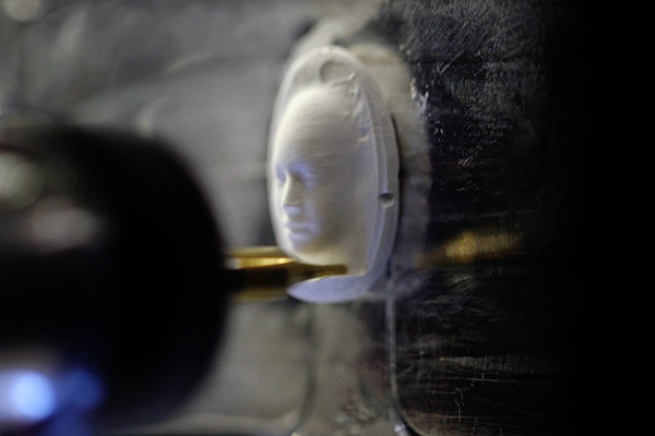 Prescribed to Death featured a CNC machine that carved a pill every 24 minutes to represent the actual frequency of opioid overdoses in realtime.